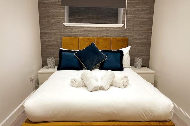 Lovely 3 Bedroom Apartment With Private Garden In Edinburgh City Centre ภายนอก รูปภาพ