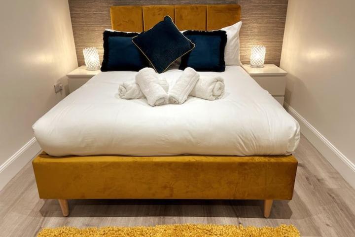 Lovely 3 Bedroom Apartment With Private Garden In Edinburgh City Centre ภายนอก รูปภาพ