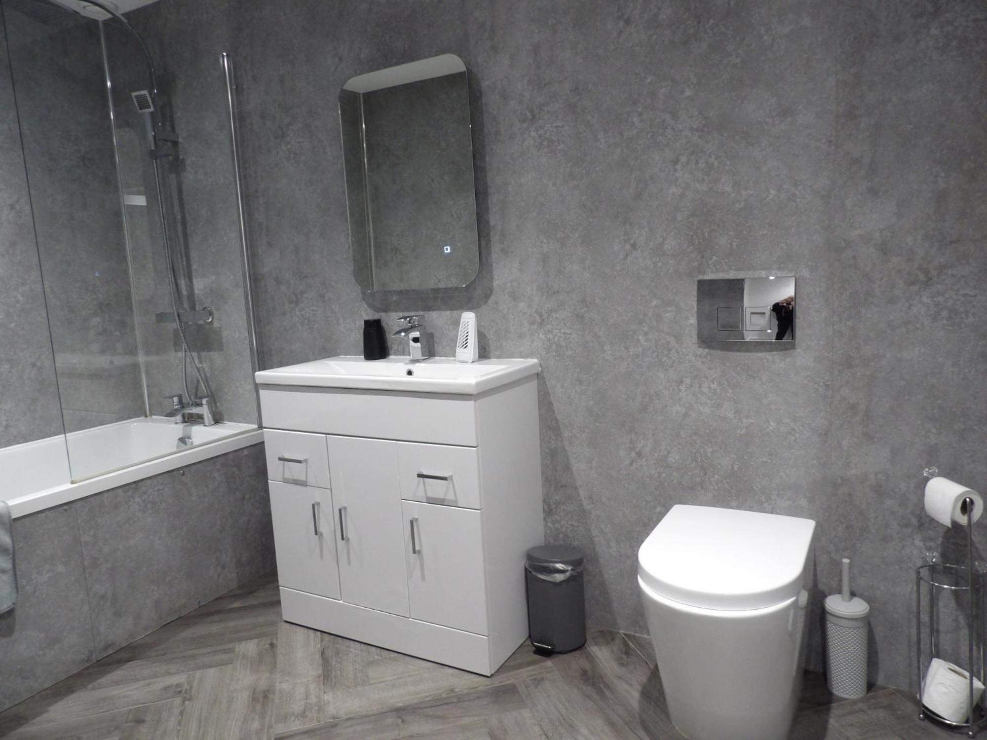 Lovely 3 Bedroom Apartment With Private Garden In Edinburgh City Centre ภายนอก รูปภาพ
