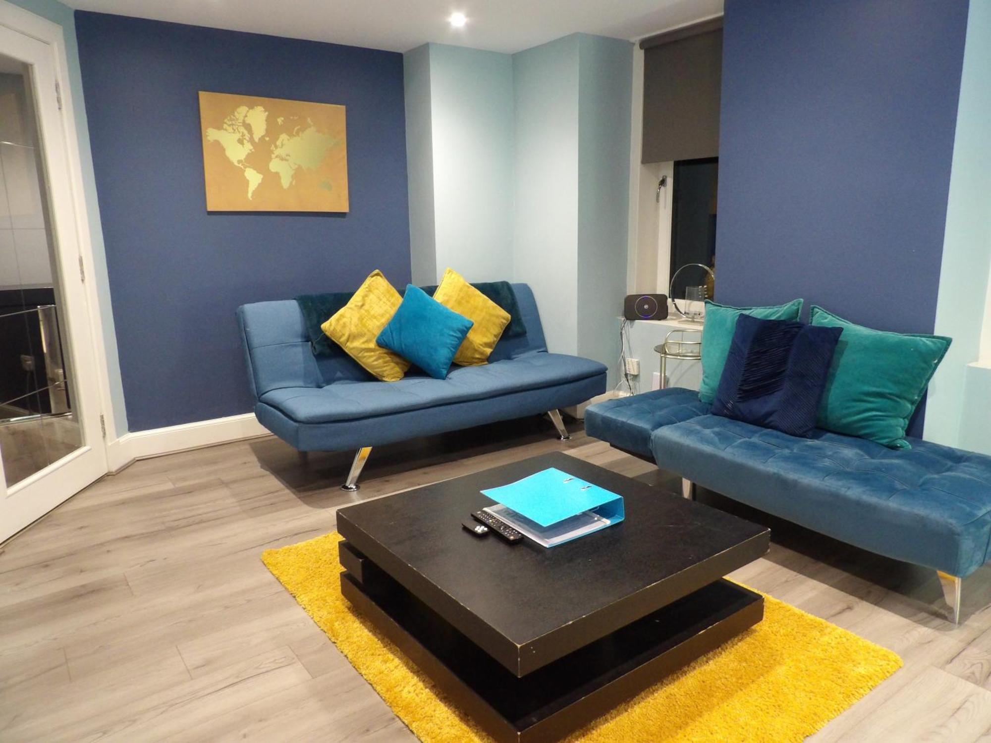 Lovely 3 Bedroom Apartment With Private Garden In Edinburgh City Centre ภายนอก รูปภาพ