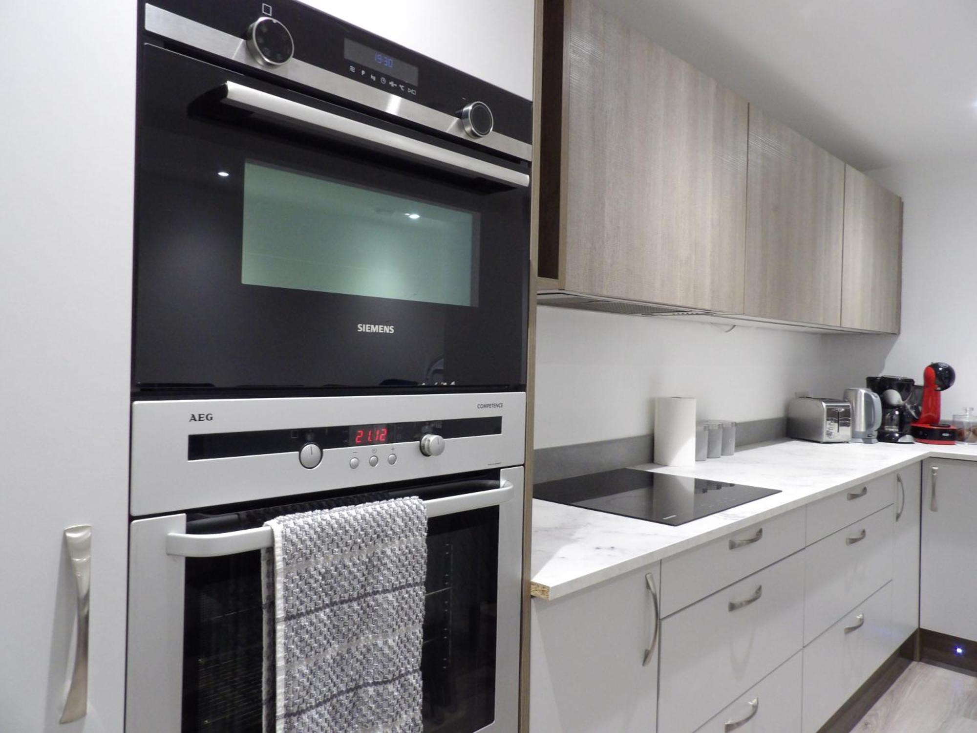 Lovely 3 Bedroom Apartment With Private Garden In Edinburgh City Centre ภายนอก รูปภาพ