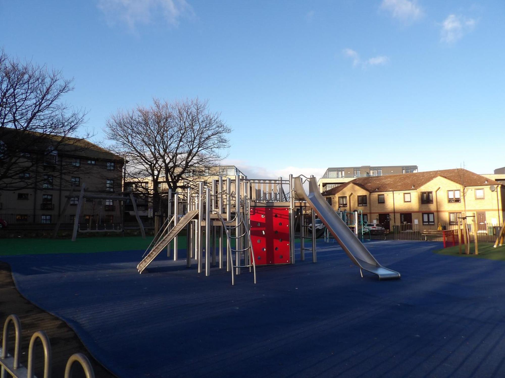 Lovely 3 Bedroom Apartment With Private Garden In Edinburgh City Centre ภายนอก รูปภาพ