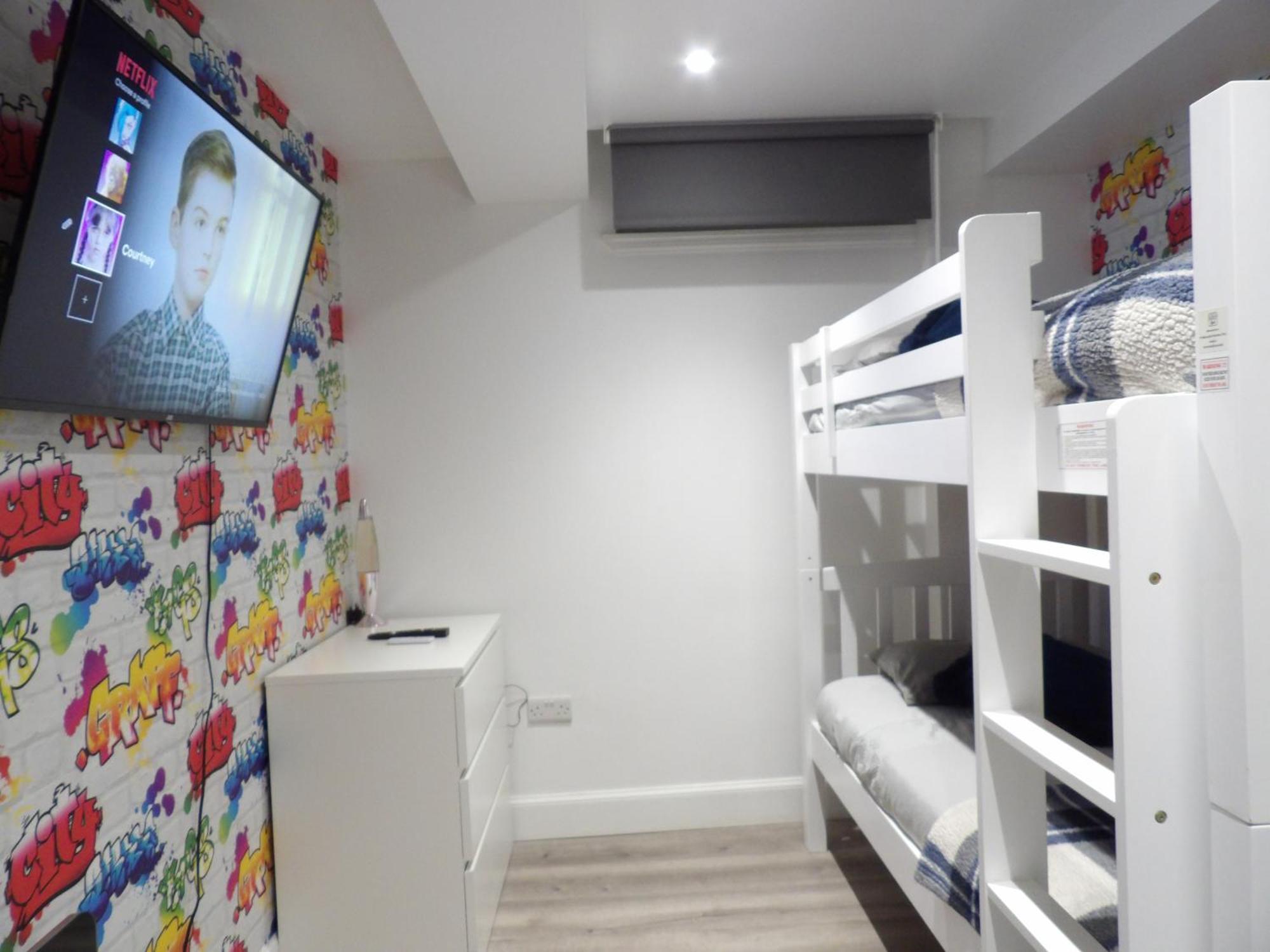 Lovely 3 Bedroom Apartment With Private Garden In Edinburgh City Centre ภายนอก รูปภาพ