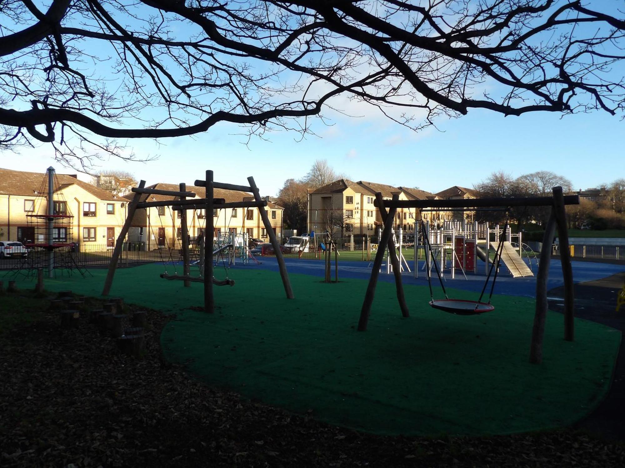 Lovely 3 Bedroom Apartment With Private Garden In Edinburgh City Centre ภายนอก รูปภาพ